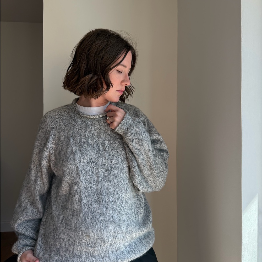 Elegant Heather Gray Women's Sweater
